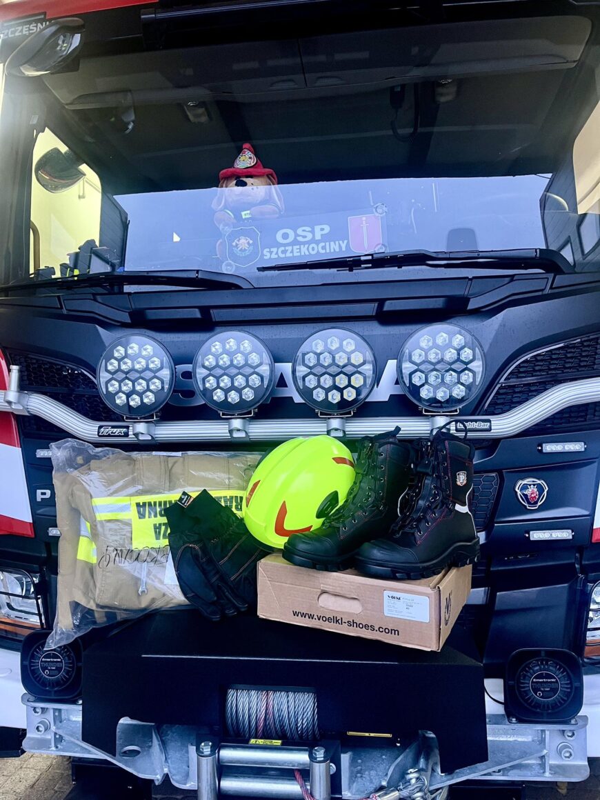 Nowe wyposażenie strażaków w naszej jednostce! 🚒
